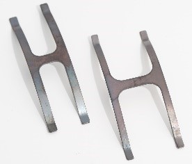 “H” Return Springs to suit Lugs with Metal Skirts